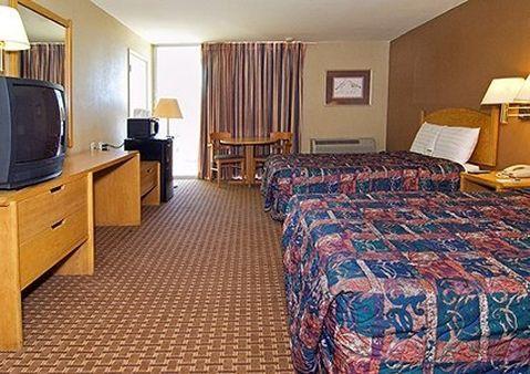Mid Towne Inn & Suites San Antonio Room photo